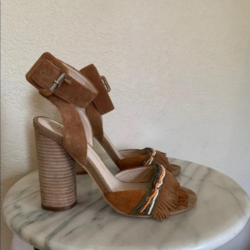 House of Harlow 1960 heels